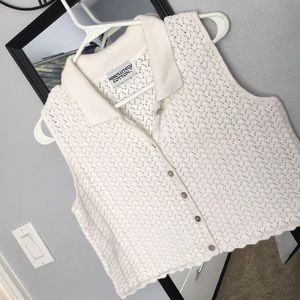 Absolutely Cotton Crop Collared Vest